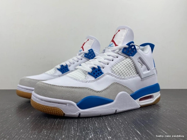 Husky Retro Jordan 4 DR5415-104 SB 0711